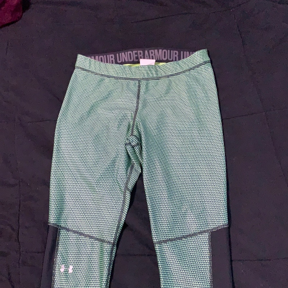 Under Armour crop leggings